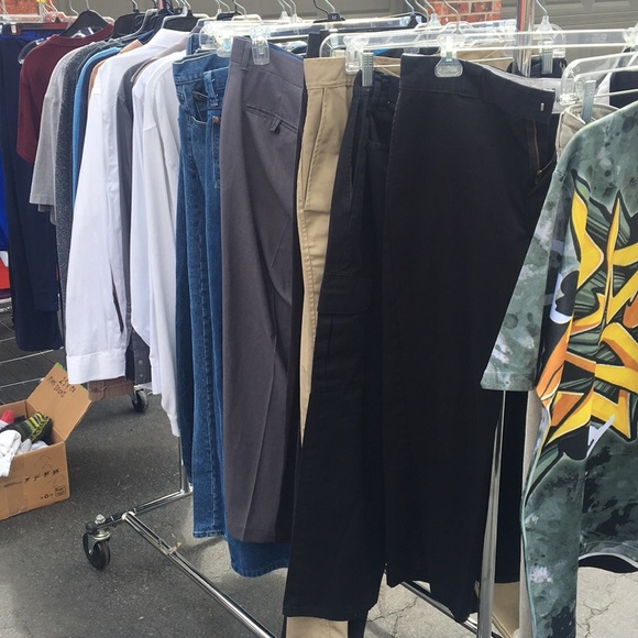 Men’s tops and bottoms sizes 34, med and large - Picture 2 of 6